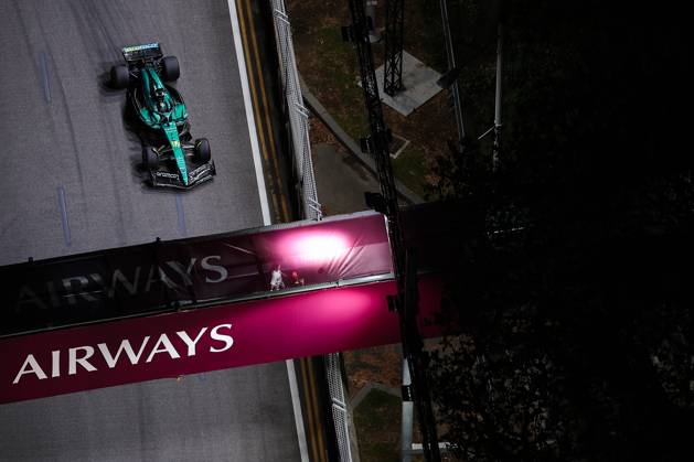 F1 - SINGAPORE GRAND PRIX 2025 18 STROLL Lance (can), Aston Martin F1 Team AMR25, action during the 2025 Formula 1 Singapore Grand Prix, 18th round of the 2025 FIA Formula One World Championship, WM, Weltmeisterschaft from October 3 to 5, 2025 on the Marina Bay Street Circuit, in Singapore - SingaporeSingapore Copyright: xEricxAlonsox