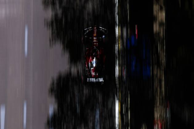 F1 - SINGAPORE GRAND PRIX 2025 16 LECLERC Charles (mco), Scuderia Ferrari SF-25, action during the 2025 Formula 1 Singapore Grand Prix, 18th round of the 2025 FIA Formula One World Championship, WM, Weltmeisterschaft from October 3 to 5, 2025 on the Marina Bay Street Circuit, in Singapore - SingaporeSingapore Copyright: xEricxAlonsox