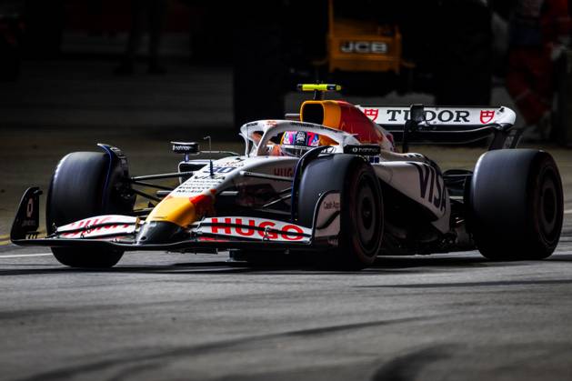 2025 Formula One Singapore Grand Prix Marina Bay Street Circuit, Singapore, Singapore. 3.October.2025; Liam Lawson of New Zealand and Oracle Red Bull Racing during Free Practice 2 Formula One Singapore Grand Prix (Photo by Jay Hirano) Singapore Marina Bay Street Circuit Singapore Copyright: xJayxHiranox