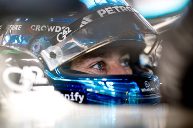 F1 - SINGAPORE GRAND PRIX 2025 RUSSELL George (gbr), Mercedes AMG F1 Team W16, portrait during the 2025 Formula 1 Singapore Grand Prix, 18th round of the 2025 FIA Formula One World Championship, WM, Weltmeisterschaft from October 3 to 5, 2025 on the Marina Bay Street Circuit, in Singapore - SingaporeSingapore Copyright: xDPPIx