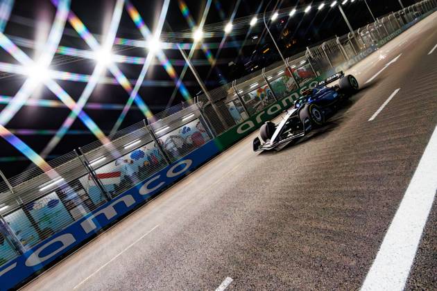 October 3, 2025, Singapore, Singapore: Alexander Albon of Thailand drives the (23) Williams Racing FW47 Mercedes during practice session two ahead of the F1 Grand Prix of Singapore at the Marina Bay Street Circuit. Singapore Singapore - ZUMAs197 20251003_aaa_s197_483 Copyright: xGeorgexHitchensx