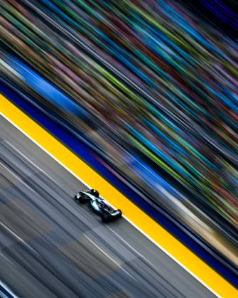F1 - SINGAPORE GRAND PRIX 2025 63 RUSSELL George (gbr), Mercedes AMG F1 Team W16, action during the 2025 Formula 1 Singapore Grand Prix, 18th round of the 2025 FIA Formula One World Championship, WM, Weltmeisterschaft from October 3 to 5, 2025 on the Marina Bay Street Circuit, in Singapore - SingaporeSingapore Copyright: xFLORENTxGOODENx