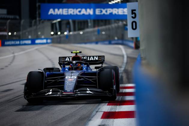 F1 - SINGAPORE GRAND PRIX 2025 55 SAINZ Carlos (spa), Williams Racing FW47, action during the 2025 Formula 1 Singapore Grand Prix, 18th round of the 2025 FIA Formula One World Championship, WM, Weltmeisterschaft from October 3 to 5, 2025 on the Marina Bay Street Circuit, in Singapore - SingaporeSingapore  Copyright: xEricxAlonsox