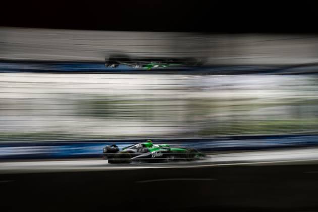 F1 - SINGAPORE GRAND PRIX 2025 05 BORTOLETO Gabriel (bra), Stake F1 Team Kick C45, action during the 2025 Formula 1 Singapore Grand Prix, 18th round of the 2025 FIA Formula One World Championship, WM, Weltmeisterschaft from October 3 to 5, 2025 on the Marina Bay Street Circuit, in Singapore - SingaporeSingapore  Copyright: xEricxAlonsox