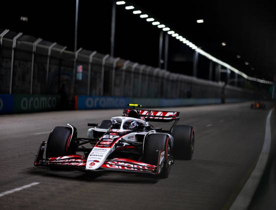 F1 - SINGAPORE GRAND PRIX 2025 27 HULKENBERG Nico (ger), Stake F1 Team Kick C45, action during the 2025 Formula 1 Singapore Grand Prix, 18th round of the 2025 FIA Formula One World Championship, WM, Weltmeisterschaft from October 3 to 5, 2025 on the Marina Bay Street Circuit, in Singapore - SingaporeSingapore Copyright: xDPPIx