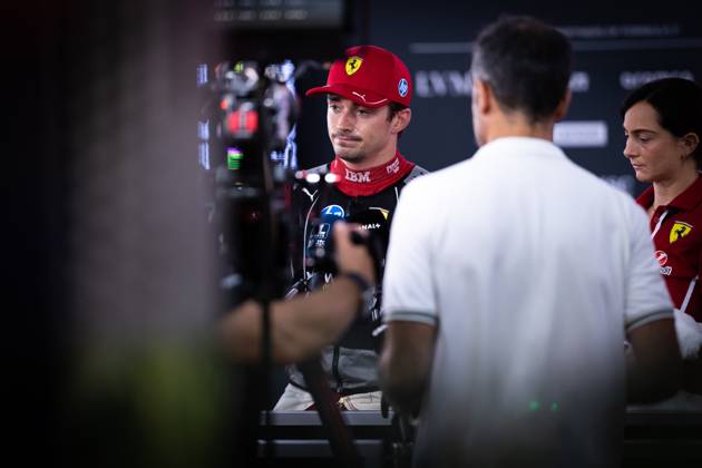 F1 - SINGAPORE GRAND PRIX 2025 LECLERC Charles (mco), Scuderia Ferrari SF-25, portrait during the 2025 Formula 1 Singapore Grand Prix, 18th round of the 2025 FIA Formula One World Championship, WM, Weltmeisterschaft from October 3 to 5, 2025 on the Marina Bay Street Circuit, in Singapore - SingaporeSingapore Copyright: xDPPIx