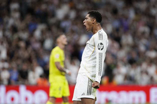 LA LIGA EA Sports - Real Madrid vs Villarreal MADRID, SPAIN - October 4:Jude Bellingham of Real Madrid celebrates a goal during the La Liga 2025 26 match between Real Madrid and Villarreal at Santiago Bernabeu Stadium. (Photo by Guille Martinez f22photo) Madrid Santiago Bernabeu Stadium Spain Copyright: xGuillermoxMartinezx