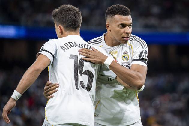 REAL MADRID CF v VILLARREAL CF. LA LIGA 2025 2026. ROUND 8. Real Madrid CF™s Arda Guler (l) and Kylian Mbappe during La Liga match. October 4, 2025. (ALTERPHOTOS Toni Garrido) MadridSpain  Copyright: xTonixGarridox