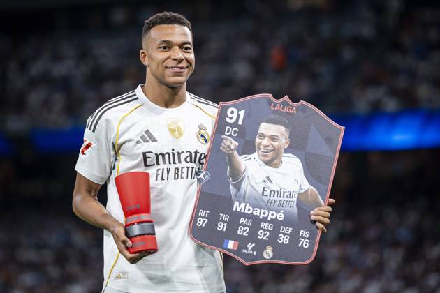 REAL MADRID CF v VILLARREAL CF. LA LIGA 2025 2026. ROUND 8. Real Madrid CF™s Kylian Mbappe celebrates the MVP of September during La Liga match. October 4, 2025. (ALTERPHOTOS Toni Garrido) MadridSpain  Copyright: xTonixGarridox