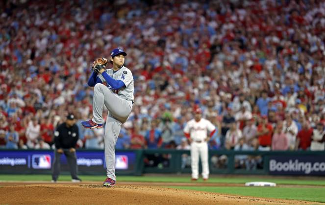 Baseball: Division Series between Dodgers and Phillies Los Angeles Dodgers two-way player Shohei Ohtani pitches in Game 1 of the Division Series against the Philadelphia Phillies at Citizens Bank Park in Philadelphia on Oct. 4, 2025. A14AA0004911200P