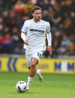 Kingston upon Hull, England, 4th October 2025. Callum O Hare of Sheffield United during the Hull City vs Sheffield United Sky Bet Championship match at the MKM Stadium, Kingston upon Hull. Picture credit should read: Simon Bellis Sportimage EDITORIAL USE ONLY. No use with unauthorised audio, video, data, fixture lists, club league logos or live services. Online in-match use limited to 120 images, no video emulation. No use in betting, games or single club league player publications. SPI_071_SB_Hull_Sheffield_United SPI-4194