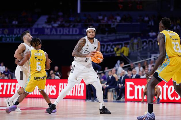 October 5, 2025, Madrid, Madrid, Spain: Chuma Okeke of Real Madrid in action during the Spanish League, Liga ACB Endesa, basketball match played between Real Madrid and Dreamland Gran Canaria at Movistar Arena on October 05, 2025, in Madrid, Spain. Madrid Spain - ZUMAa181 20251005_zaa_a181_043 Copyright: xDennisxAgyemanx