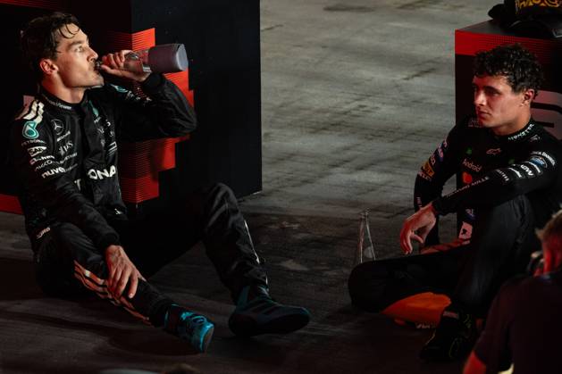 Formula 1 Singapore Grand Prix SINGAPORE, SINGAPORE - OCTOBER 5: George Russell from Mercedes (L) and Lando Norris from McLaren (R) sit from exhaustion after the Formula 1 Singapore Grand Prix at the Marina Bay Street Circuit in Singapore on October 5, 2025. More than 300,000 fans turned out over race weekend according to the organisers. Zakaria Zainal Anadolu Singapore Singapore. Editorial use only. Please get in touch for any other usage.  Copyright: x2025xAnadoluxZakariaxZainalx