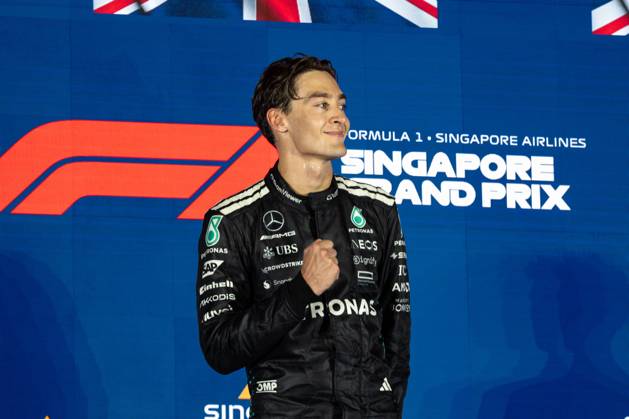 Formula 1 Singapore Grand Prix SINGAPORE, SINGAPORE - OCTOBER 5: George Russell from Mercedes wins the Formula 1 Singapore Grand Prix at the Marina Bay Street Circuit in Singapore on October 5, 2025. More than 300,000 fans turned out over race weekend according to the organisers. Zakaria Zainal Anadolu Singapore Singapore. Editorial use only. Please get in touch for any other usage.  Copyright: x2025xAnadoluxZakariaxZainalx