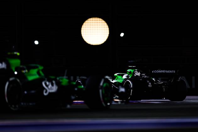 F1 - SINGAPORE GRAND PRIX 2025 27 HULKENBERG Nico (ger), Stake F1 Team Kick C45, action during the 2025 Formula 1 Singapore Grand Prix, 18th round of the 2025 FIA Formula One World Championship, WM, Weltmeisterschaft from October 3 to 5, 2025 on the Marina Bay Street Circuit, in Singapore - SingaporeSingapore Copyright: xFLORENTxGOODENx