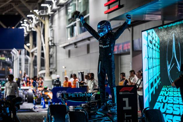2025 Formula One Singapore Grand Prix Marina Bay Street Circuit, Singapore, Singapore. 5.October.2025; George Russell of Great Britain and Mercedes-AMG PETRONAS F1 Team during Formula One Singapore Grand Prix (Photo by Jay Hirano) Singapore Marina Bay Street Circuit Singapore Copyright: xJayxHiranox