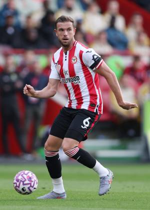 London, England, 5th October 2025. Jordan Henderson of Brentford during the Brentford vs Manchester City Premier League match at Gtech Community Stadium, London. Picture credit should read: Paul Terry Sportimage EDITORIAL USE ONLY. No use with unauthorised audio, video, data, fixture lists, club league logos or live services. Online in-match use limited to 120 images, no video emulation. No use in betting, games or single club league player publications. SPI_076_PT_Brentford_Man_City SPI-4202-0076