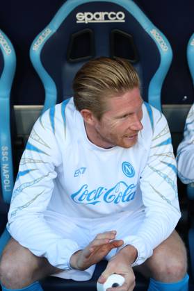 Napoli™s Kevin De Bruyne during the Serie A soccer match between Napoli and Genoa at the Diego Armando Maradona Stadium in Naples, southern italy - Sunday , October 05 , 2025. - Soccer . Copyright: xAlessandroxGarofalo LaPressex