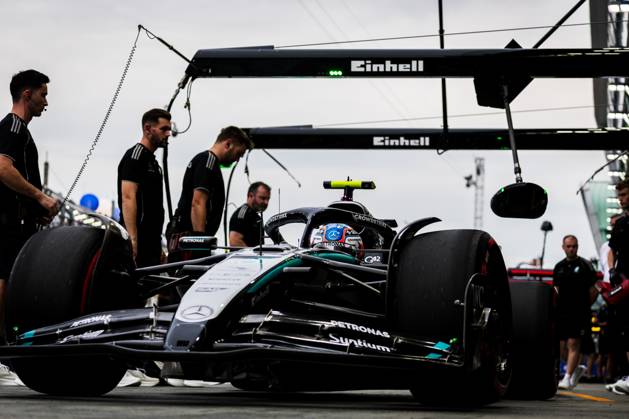 October 4, 2025, Singapore, Singapore: Andrea Kimi Antonelli of Italy and Mercedes-AMG PETRONAS F1 Team during Free Practice 3 Formula One Singapore Grand Prix. Singapore Singapore - ZUMAs197 20251004_aaa_s197_1258 Copyright: xJayxHiranox