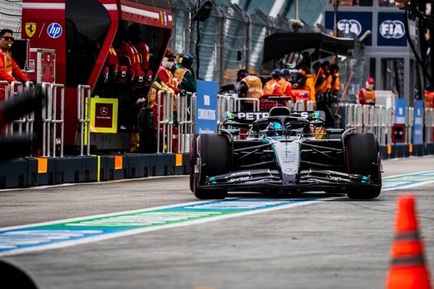 October 4, 2025, Singapore, Singapore: George Russell of Great Britain and Mercedes-AMG PETRONAS F1 Team during Free Practice 3 Formula One Singapore Grand Prix. Singapore Singapore - ZUMAs197 20251004_aaa_s197_1267 Copyright: xJayxHiranox
