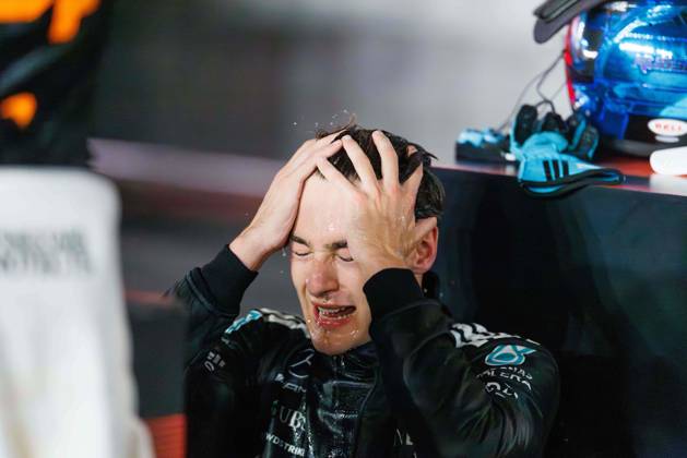 October 5, 2025, Singapore, Singapore: George Russell of Great Britain and the Mercedes-AMG PETRONAS Formula One Team cools down after winning the Grand Prix of Singapore at the Marina Bay Street Circuit. Singapore Singapore - ZUMAngap 20251005_aaa_s197_566 Copyright: xGeorgexHitchensx