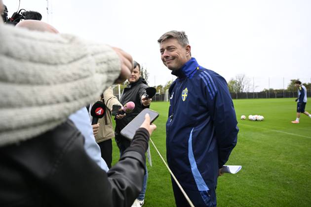 STOCKHOLM, SWEDEN 20251008 national team, Nationalteam captain Jon Dahl Tomasson as the men s national team gathers on Bosön in Stockholm ahead of the World Cup qualifiers against Switzerland and Kosovo. STOCKHOLM SWEDEN x10060x