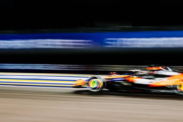 October 5, 2025, Singapore, Tamilnadu, Singapore: Oscar Piastri of McLaren during the F1 Grand Prix of Singapore at Marina Bay Street Circuit on October, 5th, 2025 in Singapore. Singapore Singapore - ZUMAc251 20251005_znp_c251_010 Copyright: xVikramxChandrasekarx