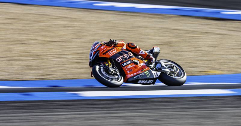 October 10, 2025, Cascais, Lisbon, Portugal: Nicolo Bulega in action during the WorldSBK Championship Free Practice at the Estoril Circuit, Portugal, on October 11, 2025. Cascais Portugal - ZUMAr200 20251010_zsp_r200_006 Copyright: xNunoxReisinhox