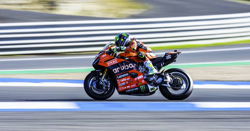 October 10, 2025, Cascais, Lisbon, Portugal: Alvaro Bautista in action during the WorldSBK Championship Free Practice at the Estoril Circuit, Portugal, on October 11, 2025. Cascais Portugal - ZUMAr200 20251010_zsp_r200_011 Copyright: xNunoxReisinhox
