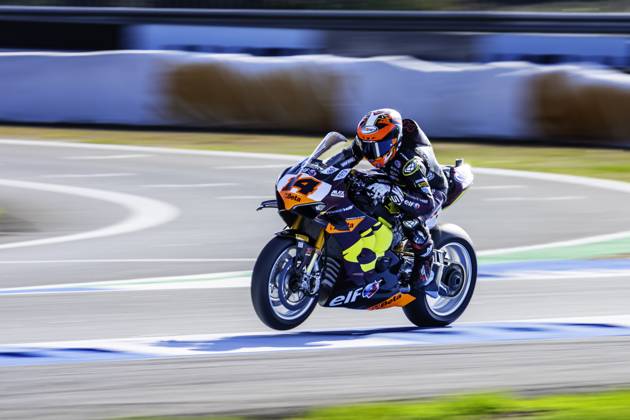 October 10, 2025, Cascais, Lisbon, Portugal: Sam Lowes in action during the WorldSBK Championship Free Practice at the Estoril Circuit, Portugal, on October 11, 2025. Cascais Portugal - ZUMAr200 20251010_zsp_r200_022 Copyright: xNunoxReisinhox