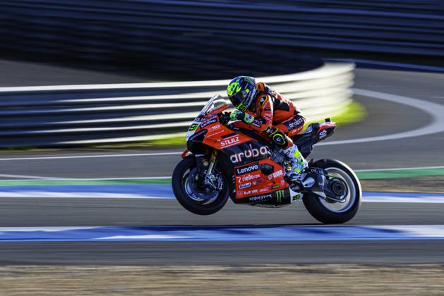 October 11, 2025, Cascais, Lisbon, Portugal: Alvaro Bautista in action during the WorldSBK Championship Free Practice 3 at the Estoril Circuit, Portugal, on October 11, 2025. Cascais Portugal - ZUMAr200 20251011_zsp_r200_008 Copyright: xNunoxReisinhox