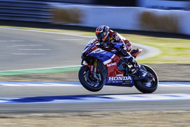 October 11, 2025, Cascais, Lisbon, Portugal: Iker Lecuona in action during the WorldSBK Championship Free Practice 3 at the Estoril Circuit, Portugal, on October 11, 2025. Cascais Portugal - ZUMAr200 20251011_zsp_r200_009 Copyright: xNunoxReisinhox