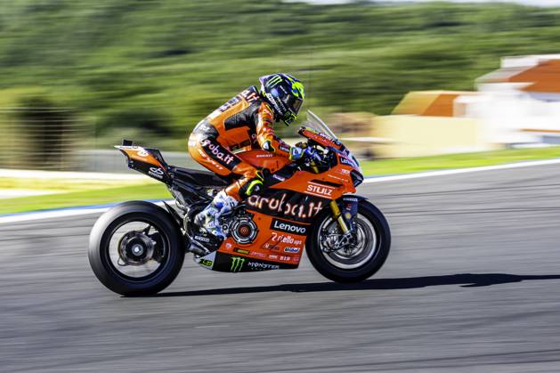 October 11, 2025, Cascais, Lisbon, Portugal: Alvaro Bautista in action during the WorldSBK Championship Tissot Superpole at the Estoril Circuit, Portugal, on October 11, 2025. Cascais Portugal - ZUMAr200 20251011_zsp_r200_026 Copyright: xNunoxReisinhox