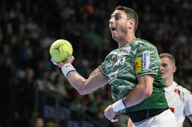 im Bild v.l.: Mijajlo Marsenic (Fuechse Berlin), GER, Berlin, Handball, Fuechse Berlin vs GWD Minden , DAIKIN Handball-Bundesliga, in der Max Schmeling Halle, 12.10.2025, Copyright: HMBxMedia UwexKoch