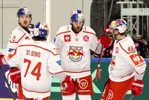 Ice hockey, Eishockey - CHL, EC RBS vs Berlin SALZBURG,AUSTRIA,15.OCT.25 - ICE HOCKEY - CHL, Champions Hockey League, group stage, EC Red Bull Salzburg vs Eisbaeren Berlin. Image shows the rejoicing of Tyler Lewington and Connor Corcoran (EC RBS). GEPAxpictures xMathiasxMandl