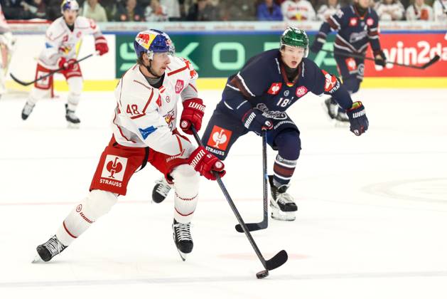 Ice hockey, Eishockey - CHL, EC RBS vs Berlin SALZBURG,AUSTRIA,15.OCT.25 - ICE HOCKEY - CHL, Champions Hockey League, group stage, EC Red Bull Salzburg vs Eisbaeren Berlin. Image shows Lucas Thaler (EC RBS). GEPAxpictures xMathiasxMandl