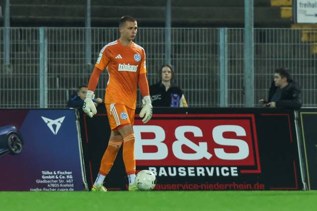 Fussball, FVN Niederrheinpokal Saison 2025 2026 Achtelfinale KFC Uerdingen - MSV Duisburg 15.10.2025, Grotenburg-Stadion Max Braune (MSV Duisburg, 1) Krefeld Grotenburg-Stadion Nordrhein-Westfalen Deutschland