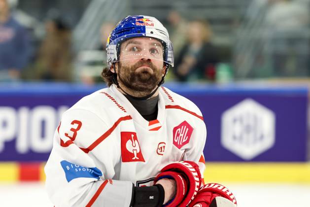Ice hockey, Eishockey - CHL, EC RBS vs Berlin SALZBURG,AUSTRIA,15.OCT.25 - ICE HOCKEY - CHL, Champions Hockey League, group stage, EC Red Bull Salzburg vs Eisbaeren Berlin. Image shows Peter Schneider (EC RBS). GEPAxpictures xMathiasxMandl