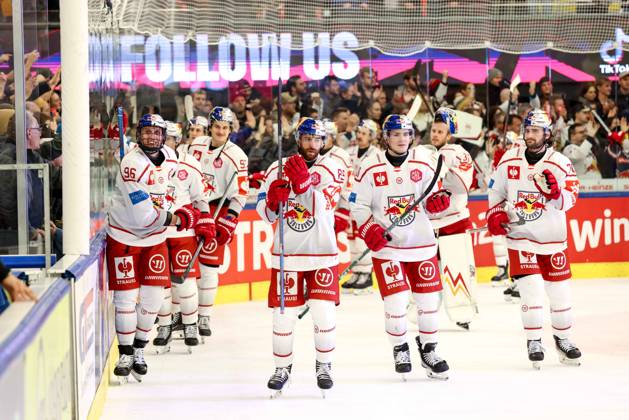 Ice hockey, Eishockey - CHL, EC RBS vs Berlin SALZBURG,AUSTRIA,15.OCT.25 - ICE HOCKEY - CHL, Champions Hockey League, group stage, EC Red Bull Salzburg vs Eisbaeren Berlin. Image shows the rejoicing of EC RBS. GEPAxpictures xMathiasxMandl