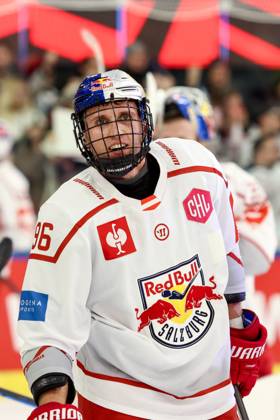 Ice hockey, Eishockey - CHL, EC RBS vs Berlin SALZBURG,AUSTRIA,15.OCT.25 - ICE HOCKEY - CHL, Champions Hockey League, group stage, EC Red Bull Salzburg vs Eisbaeren Berlin. Image shows Mario Huber (EC RBS). GEPAxpictures xMathiasxMandl