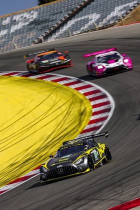 AUTO - ELMS - 4 HOURS OF PORTIMAO 2025 63 BERRY Martin (sgp), HANAFIN Lorcan (gbr), SCHILLER Fabian (gbr), Iron Lynx, Mercedes-AMG GT3 Evo, LMGT3, action during the 4 Hours of Portimao, 6th round of the 2025 European Le Mans Series on the Autodromo Internacional do Algarve from October 16 to 18, 2025 in Portimao, Portugal - PortimaoPortugal Copyright: xPauloxMariax