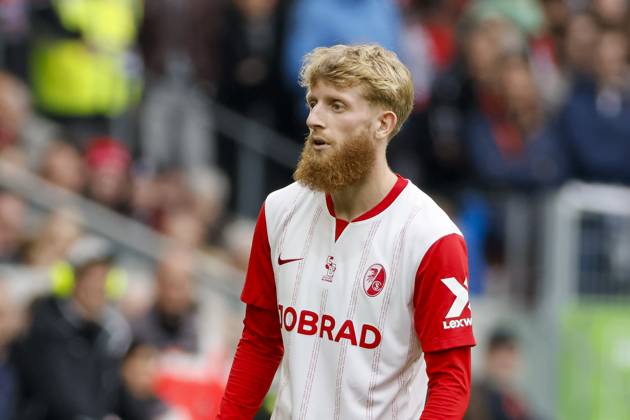 Niklas Beste (SC Freiburg, 19) , Deutschland, Fussball, 1. Bundesliga, 7.Spieltag, 2025 2026, SC Freiburg vs. Eintracht Frankfurt, 19.10.2025, Europa-Park Stadion, Freiburg im Breisgau, Deutschland Freiburg im Breisgau Europa-Park Stadion Baden-Württemberg Deutschland Copyright: xGrantxHubbsx