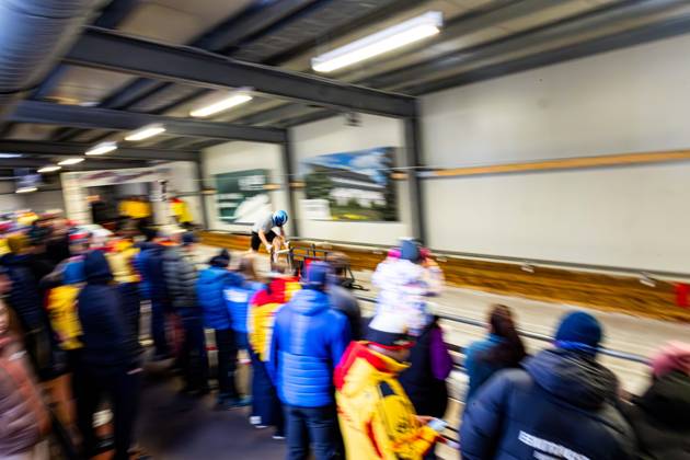 18.10.2025, GER, Bob Bobsport, Saison 25 26, Maenner, Zentrale Leistungspruefung im Bobsport Anschubtest Traditionell haben sich die besten deutschen Piloten im Bobsport gemeinsam mit ihren Anschiebern in Oberhof zum Kräftemessen getroffen. 98559 Oberhof LOTTO Thüringen EISARENA Oberho Thüringen Deutschland