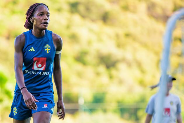 251020 Evelyn Ijeh of the Swedish women s national football team at a training session on October 20, 2025 in Benahavis. Photo: Ludvig Thunman BILDBYRAN kod LT LT0731 fotboll football soccer fotball träning practice training sverige sweden dam bbeng Copyright: LUDVIGxTHUNMAN BB251020LT063