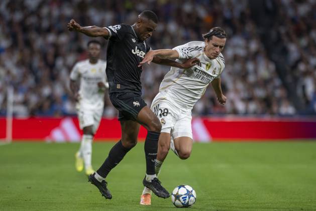 October 23, 2025, Madrid, Madrid, Spain: ALVARO CARRERAS of Real Madrid CF and PIERRE KALULU of Juventus de Turin in action during the match on the third day of the group stage of the 2025 26 UEFA Champions League between REAL MADRID C.F. vs JUVENTUS DE TURIN, played at the Santiago Bernabeu Stadium on October 22, 2025, in Madrid, Spain. Madrid Spain - ZUMAc312 20251023_zsp_c312_042 Copyright: xOscarxManuelxSanchezx