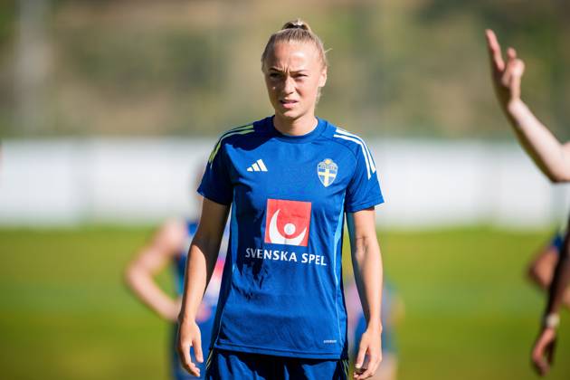 251023 Hanna Bennison of the Swedish women s national football team at a training session on October 23, 2025 in Benahavis. Photo: Ludvig Thunman BILDBYRAN kod LT LT0734 fotboll football soccer fotball träning practice training sverige sweden dam bbeng Copyright: LUDVIGxTHUNMAN BB251023LT028