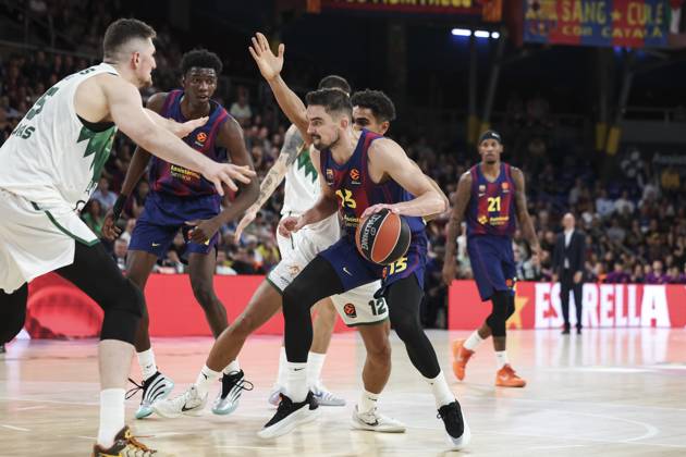 October 23, 2025, Barcelona, Barcelona, Spain: Tomas Satoransky of FC Barcelona, Barca in action during the Turkish Airlines Euroleague 2025 26 League Phase MD6 match played between FC Barcelona and Zalgiris Kaunas at Palau Blaugrana on October 23, 2025 in Barcelona, Spain. Barcelona Spain - ZUMAa181 20251023_zaa_a181_132 Copyright: xJavierxBorregox