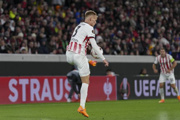 Philipp Lienhart (SC Freiburg, 03) am Ball , Deutschland, Fussball, UEFA Europa League, 3.Spieltag, Ligaphase, 2025 2026, SC Freiburg vs. FC Utrecht, 23.10.2025, Europa-Park Stadion, Freiburg, Deutschland Freiburg Europa-Park Stadion Baden-Württemberg Deutschland Copyright: xArnexAmbergx