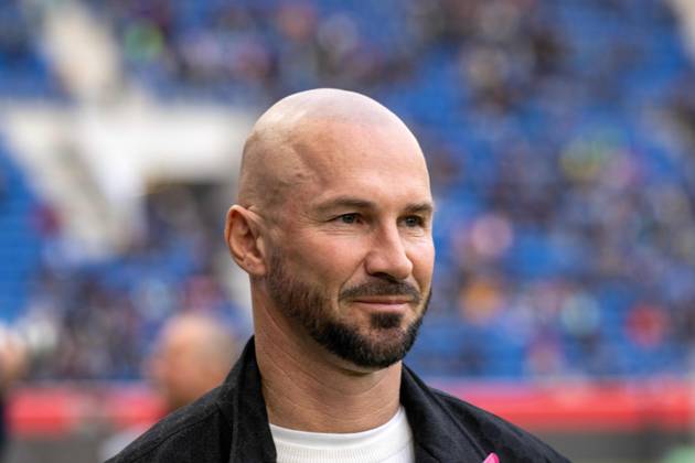 Trainer Christian Ilzer (TSG 1899 Hoffenheim). xettx, Deutschland, Sinsheim, 25.10.2025, Fussball, Bundesliga: TSG 1899 Hoffenheim vs 1.FC Heidenheim, Saison 2025 2026, 8. Spieltag, PreZero Arena DFL DFB REGULATIONS PROHIBIT ANY USE OF PHOTOGRAPHS AS IMAGE SEQUENCES AND OR QUASI-VIDEO.