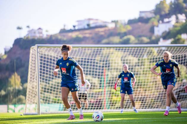 251025 Felicia Schröder of the Swedish women s national football team on October 25, 2025 in Benahavis. Photo: Ludvig Thunman BILDBYRAN kod LT LT0736 fotboll football soccer fotball träning practice training sverige sweden dam bbeng Copyright: LUDVIGxTHUNMAN BB251025LT005